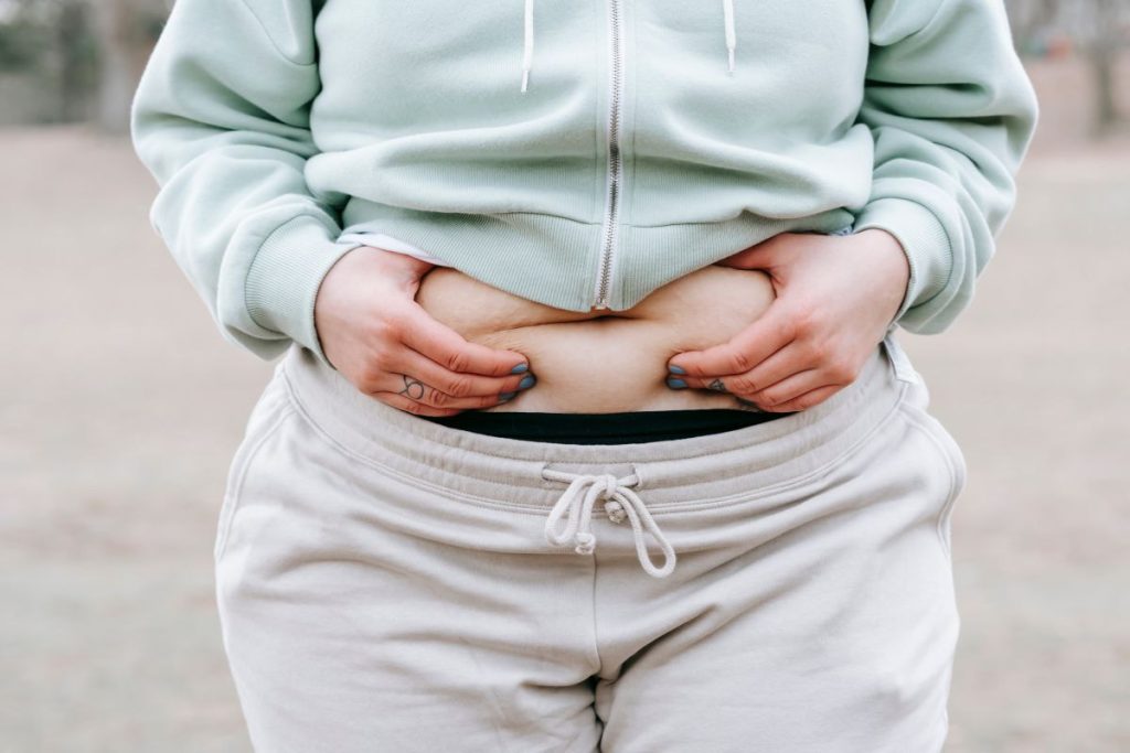 Những tác hại của việc tích trữ mỡ bụng